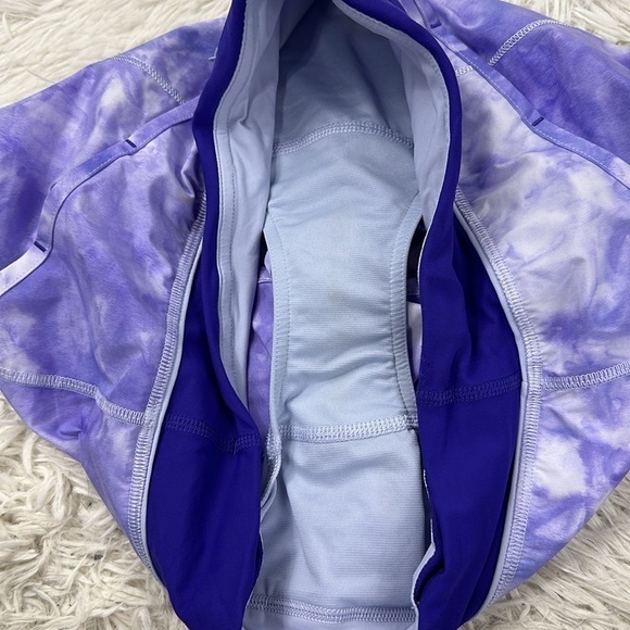 Lululemon Run: Speed Short Spray Dye Cool Breeze Bruised Berry / Bruised Berry - Picture 3 of 6